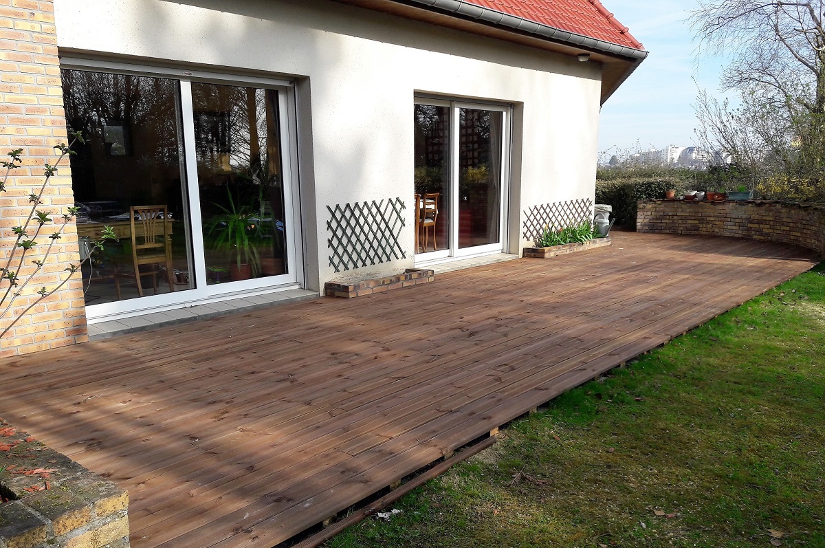 Construction d'une terrasse tout en bois - Defi Habitat - Constructeur de maison en ossature bois
