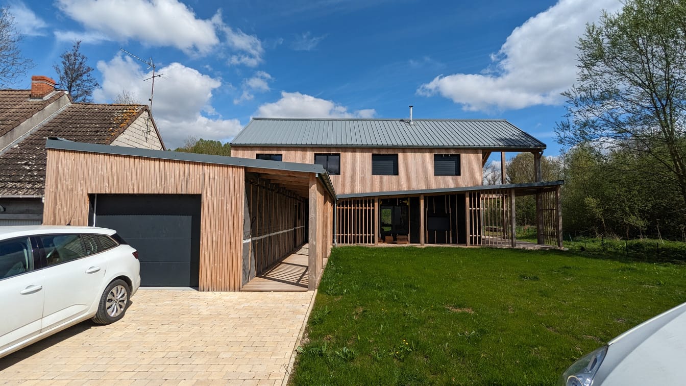 Construction d'une maison sur Pieux à Etage BOVES - Defi Habitat - Constructeur de maison en ossature bois